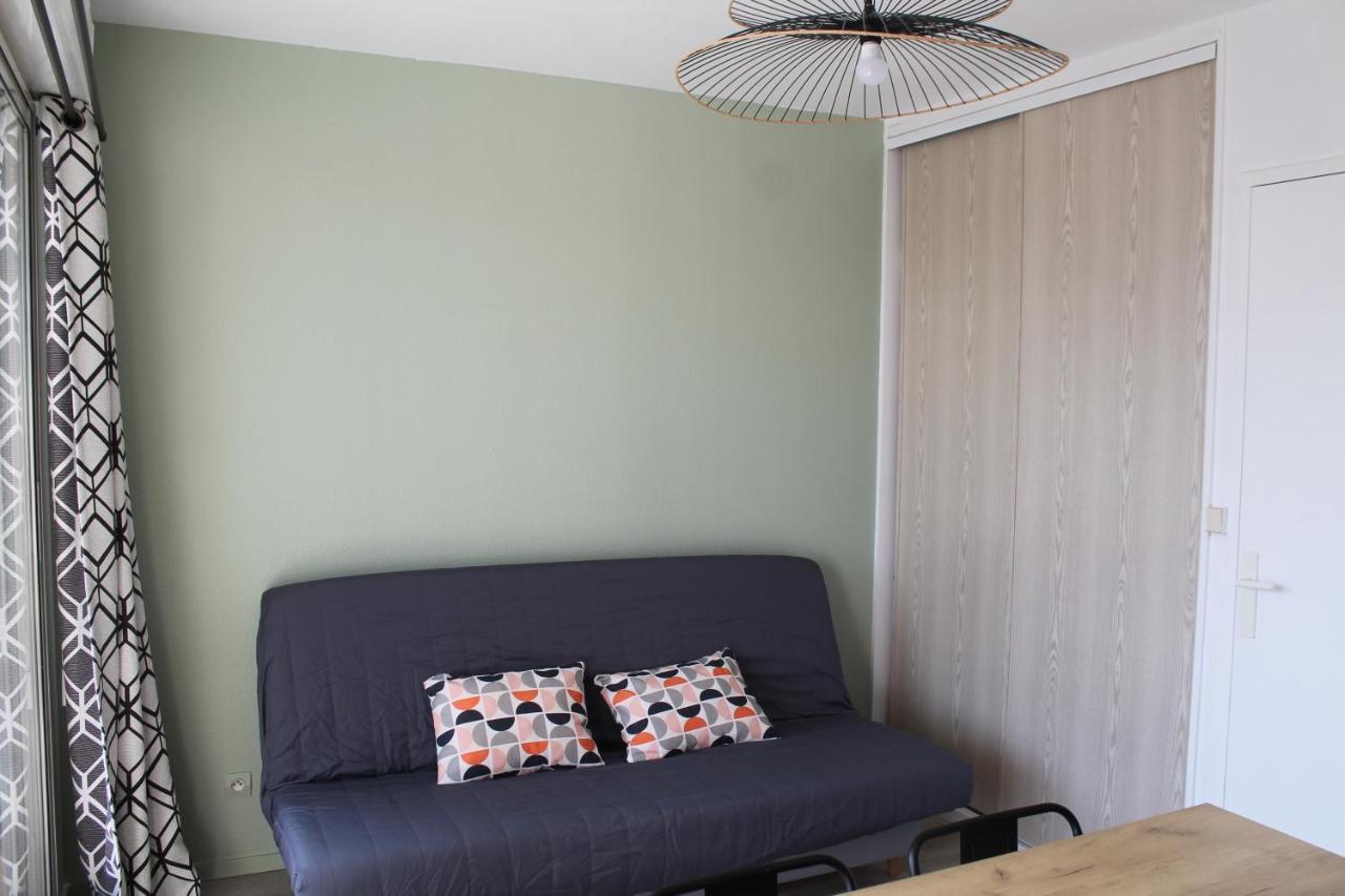 Studio Avec Parking Proche Plage Et Centre Apartment Роаян Екстериор снимка